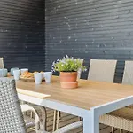 Casa de Férias Fabine - 75m From The Sea By Interhome