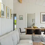 Fabine - 75m From The Sea By Interhome