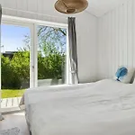 Fabine - 75m From The Sea By Interhome * Rønde